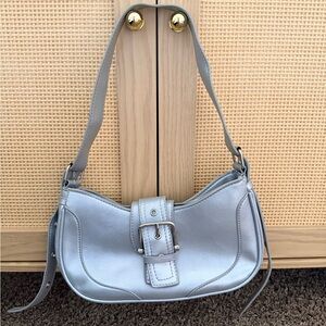Elegant Silver Women's Shoulder Bag